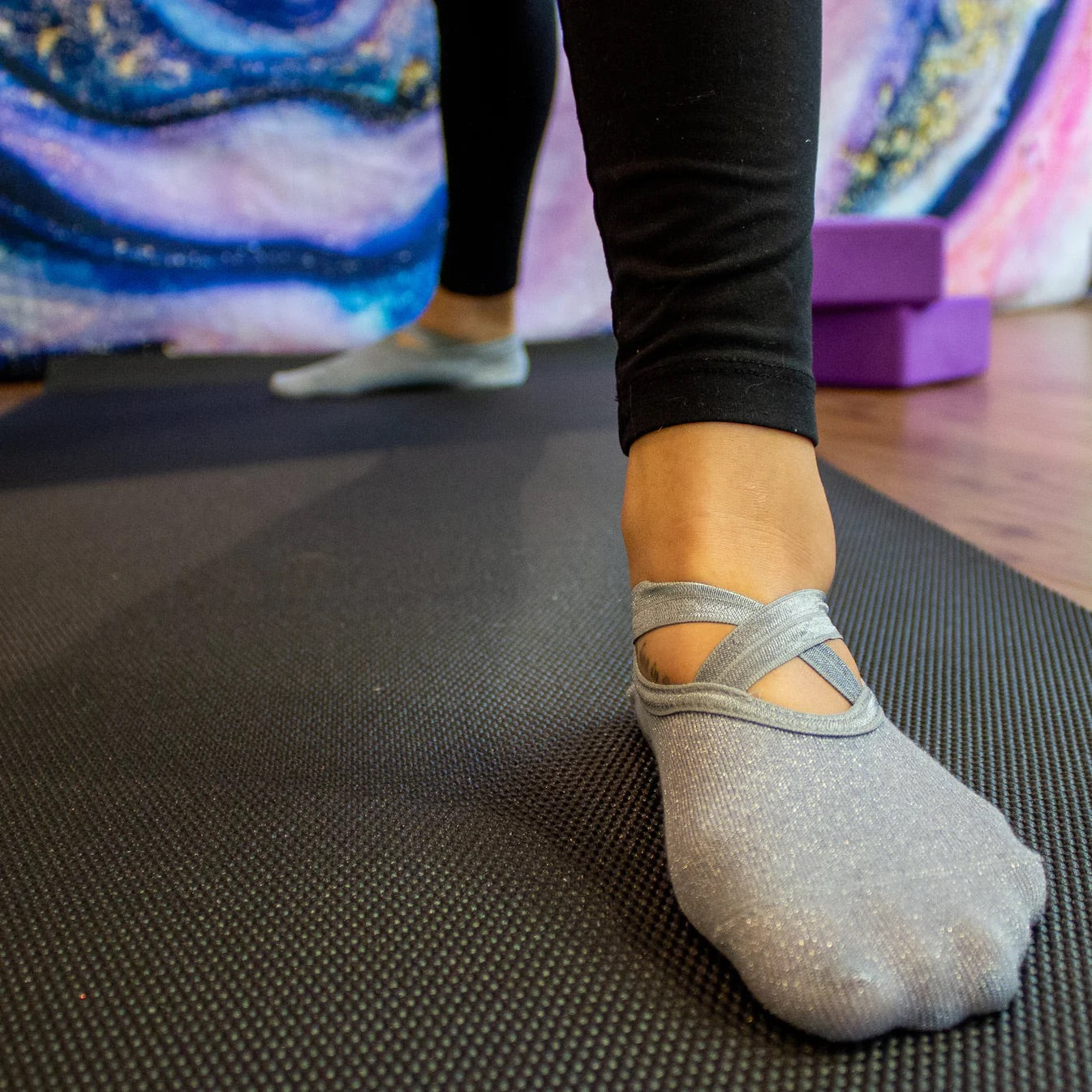 JANE | Shimmer Fitness Socks