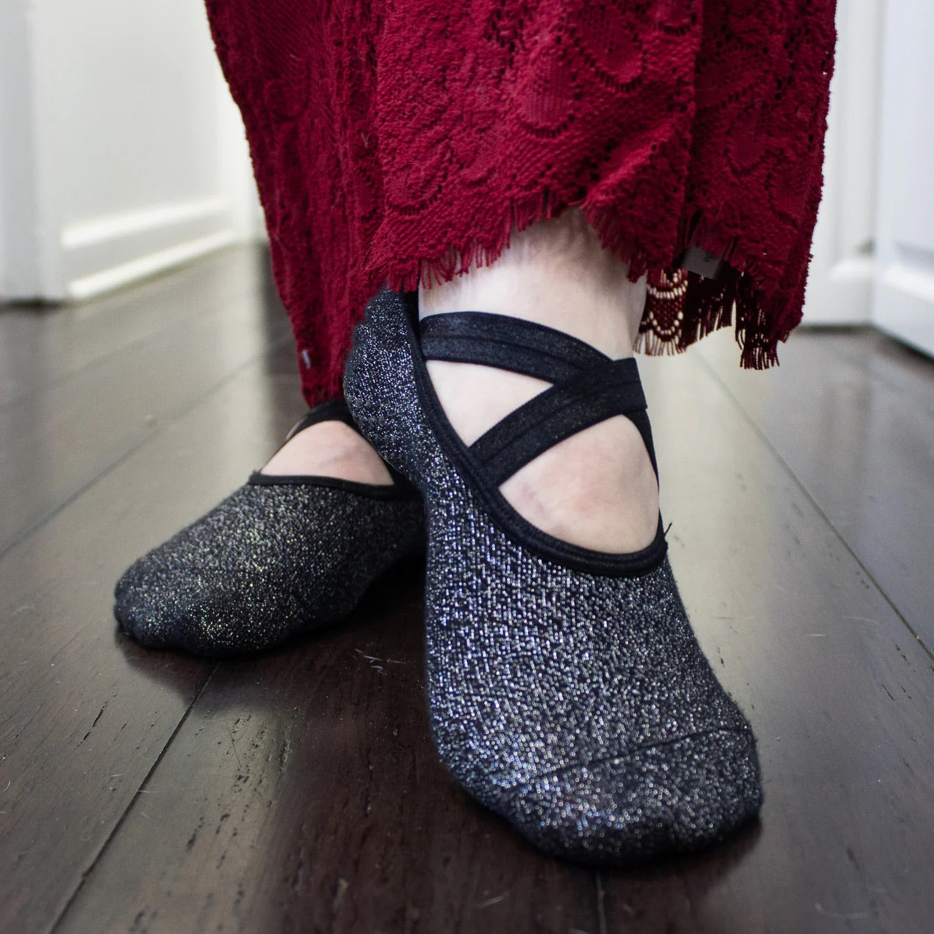 JANE | Shimmer Fitness Socks