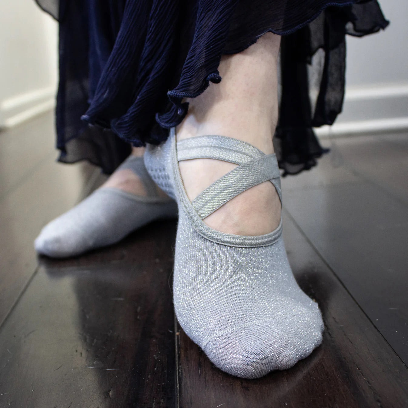 JANE | Shimmer Fitness Socks